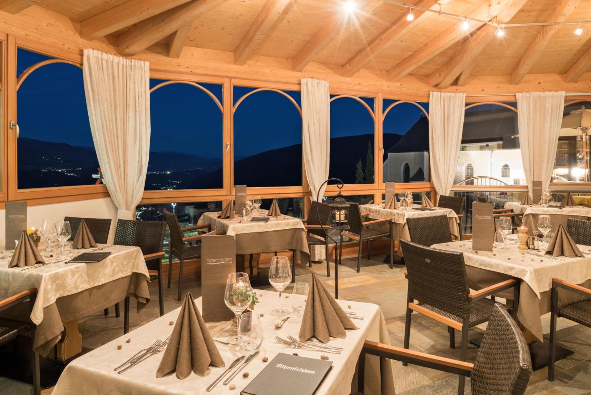 Hotel Alpenfrieden Maranza Luaran gambar