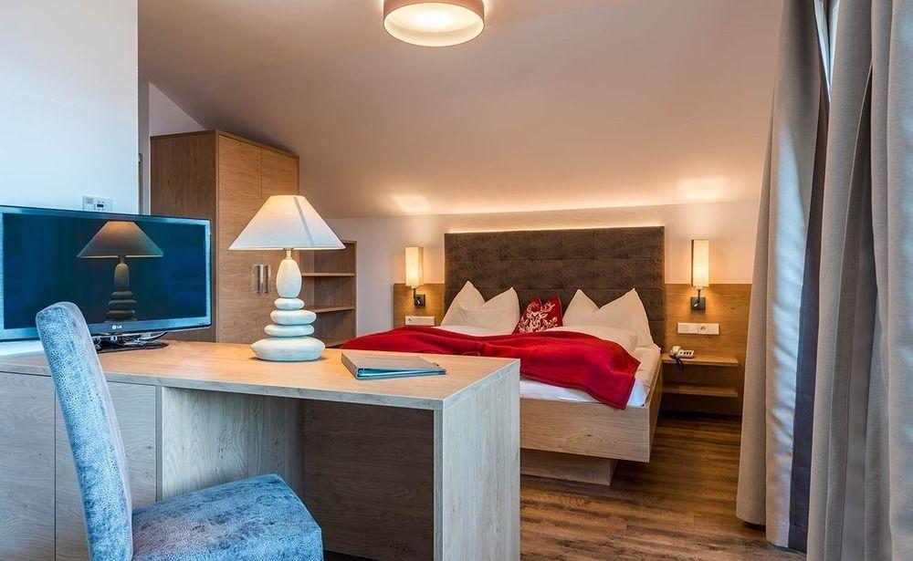 Hotel Alpenfrieden Maranza Luaran gambar